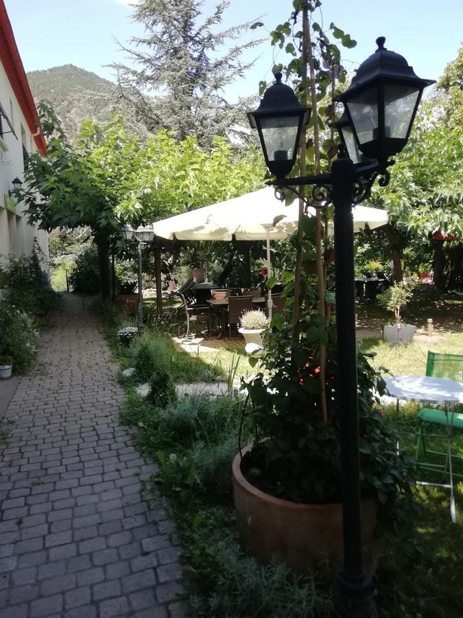 La Mirabelle-Casteil Country House Exterior photo